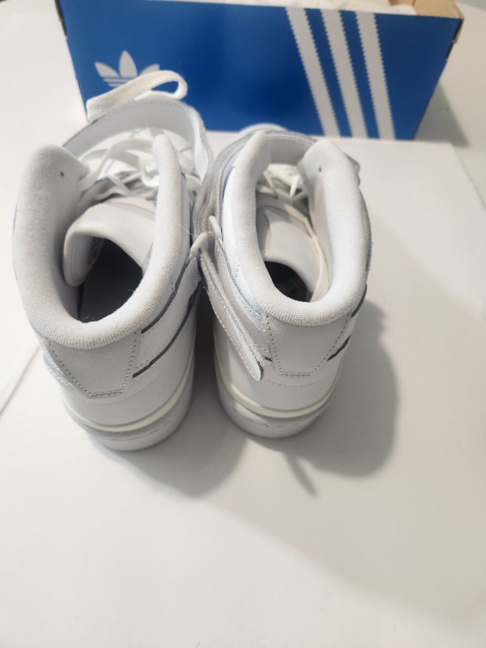 ADIDAS Forum Mid Retro Lifestyle & Basketball Sneakers All White Men's Size 9.5 - Picture 3 of 7